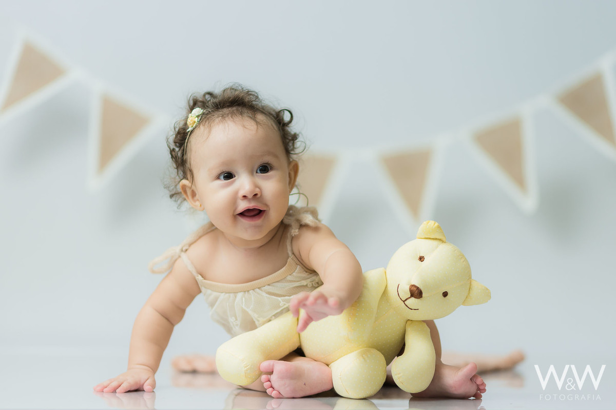 ensaio acompanhamento 6 meses trimestral menina são paulo em estudio