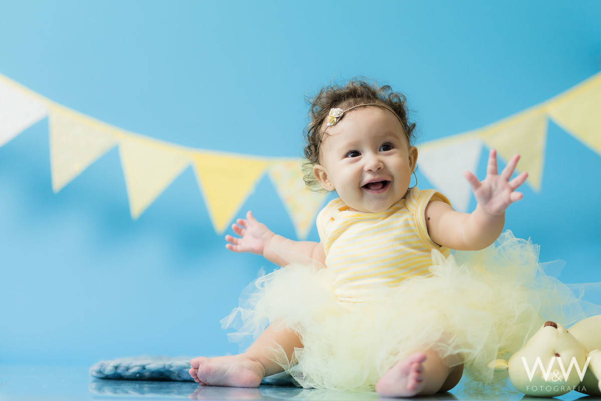 ensaio acompanhamento 6 meses trimestral menina são paulo em estudio