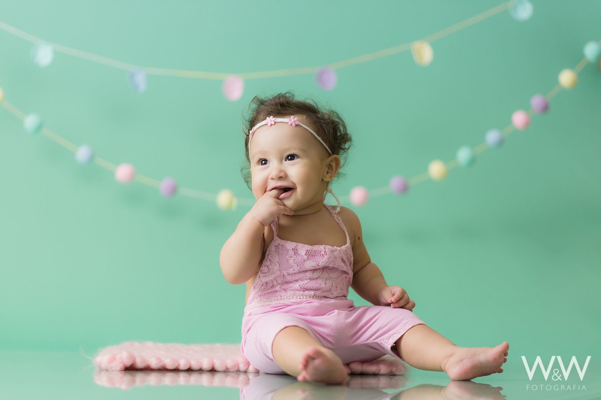 ensaio acompanhamento 6 meses trimestral menina são paulo em estudio