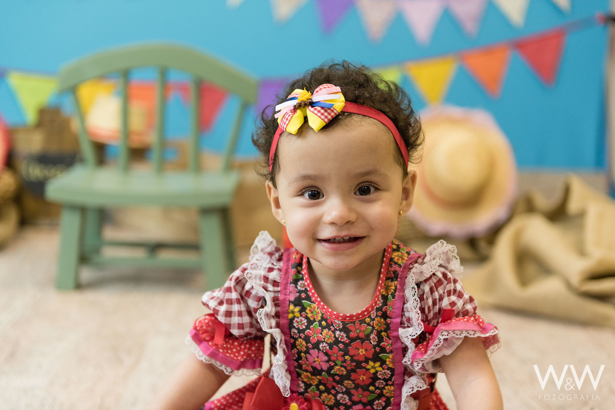 ensaio junino caipira est&uacute;dio wew fotografia