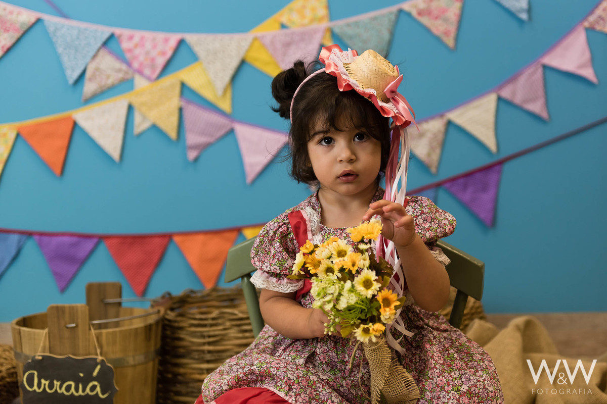 ensaio junino caipira est&uacute;dio wew fotografia
