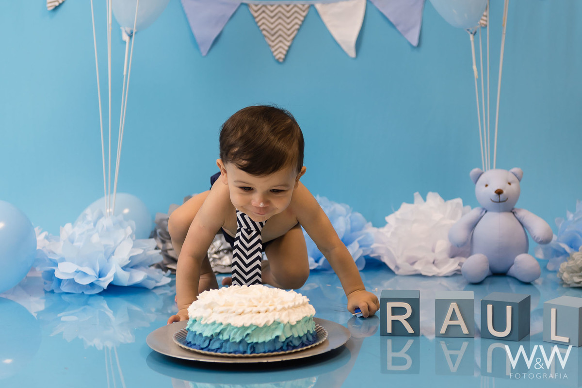 ensaio cake smash wewfotografia est&uacute;dio s&atilde;o paulo azul