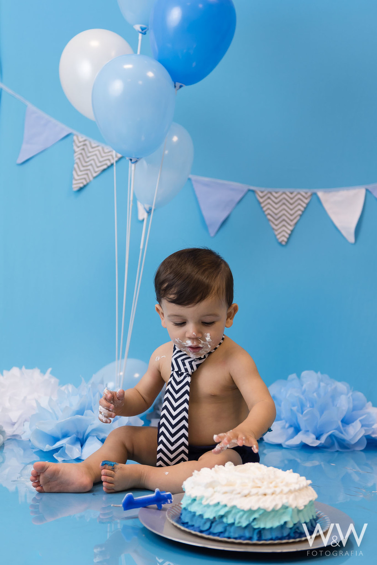 ensaio cake smash wewfotografia est&uacute;dio s&atilde;o paulo azul