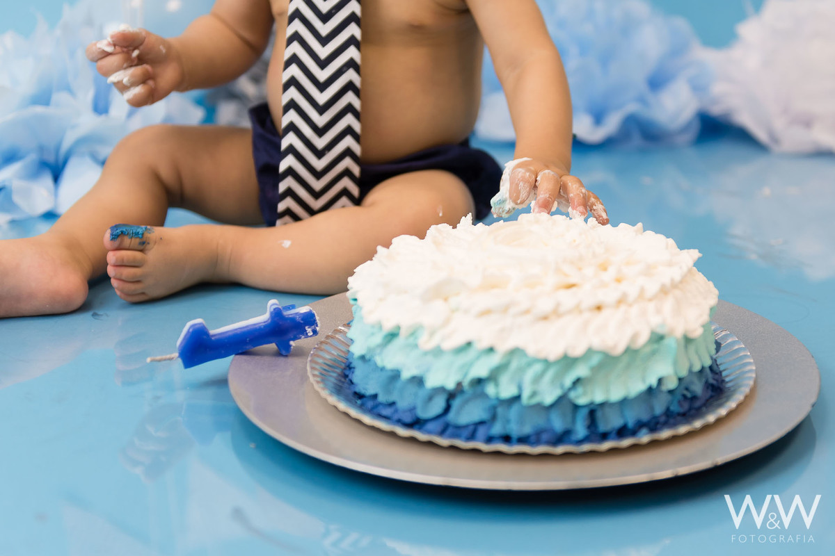 ensaio cake smash wewfotografia est&uacute;dio s&atilde;o paulo azul
