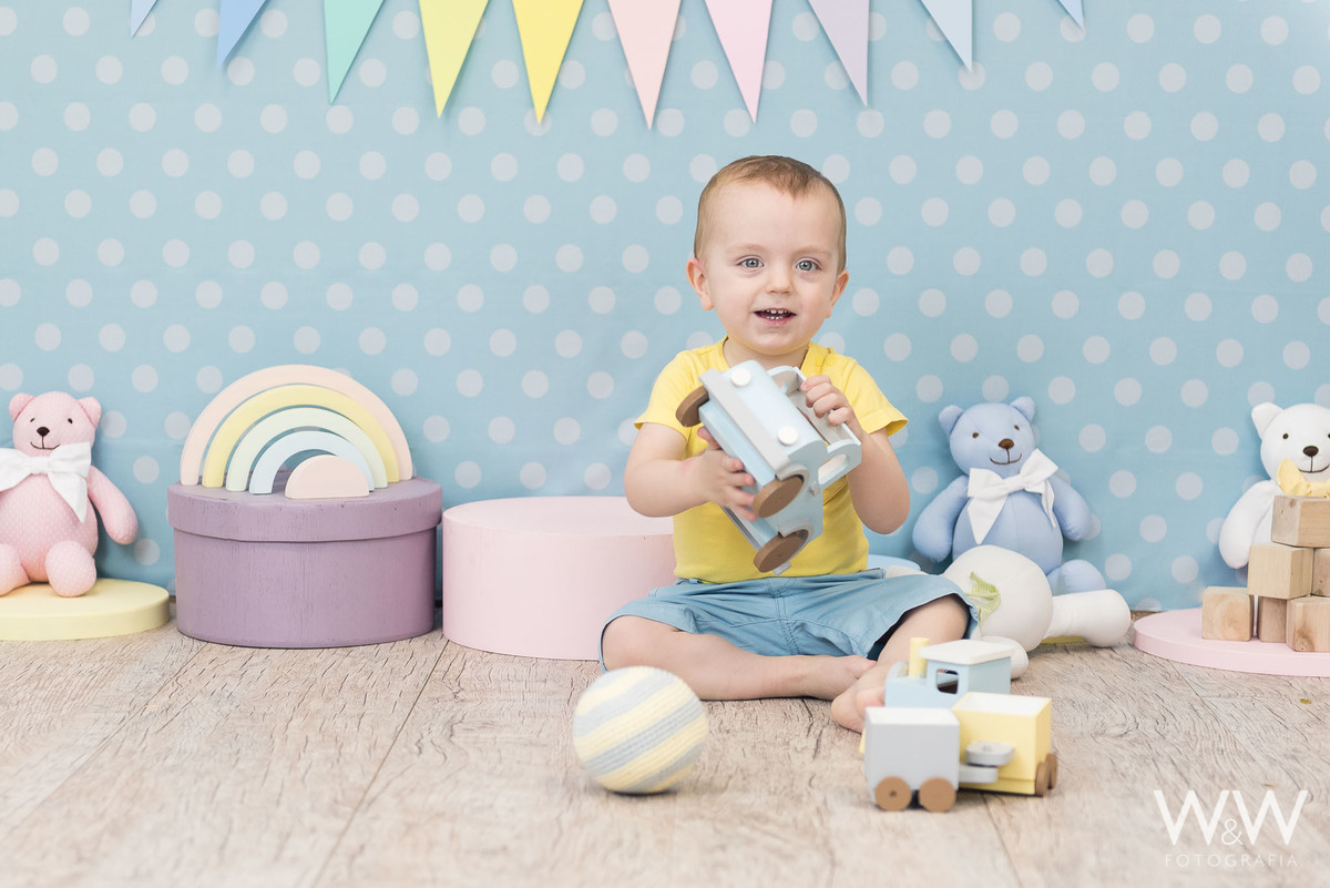 ensaios tematicos dia das crianças 2019 menino estúdio tons pasteis