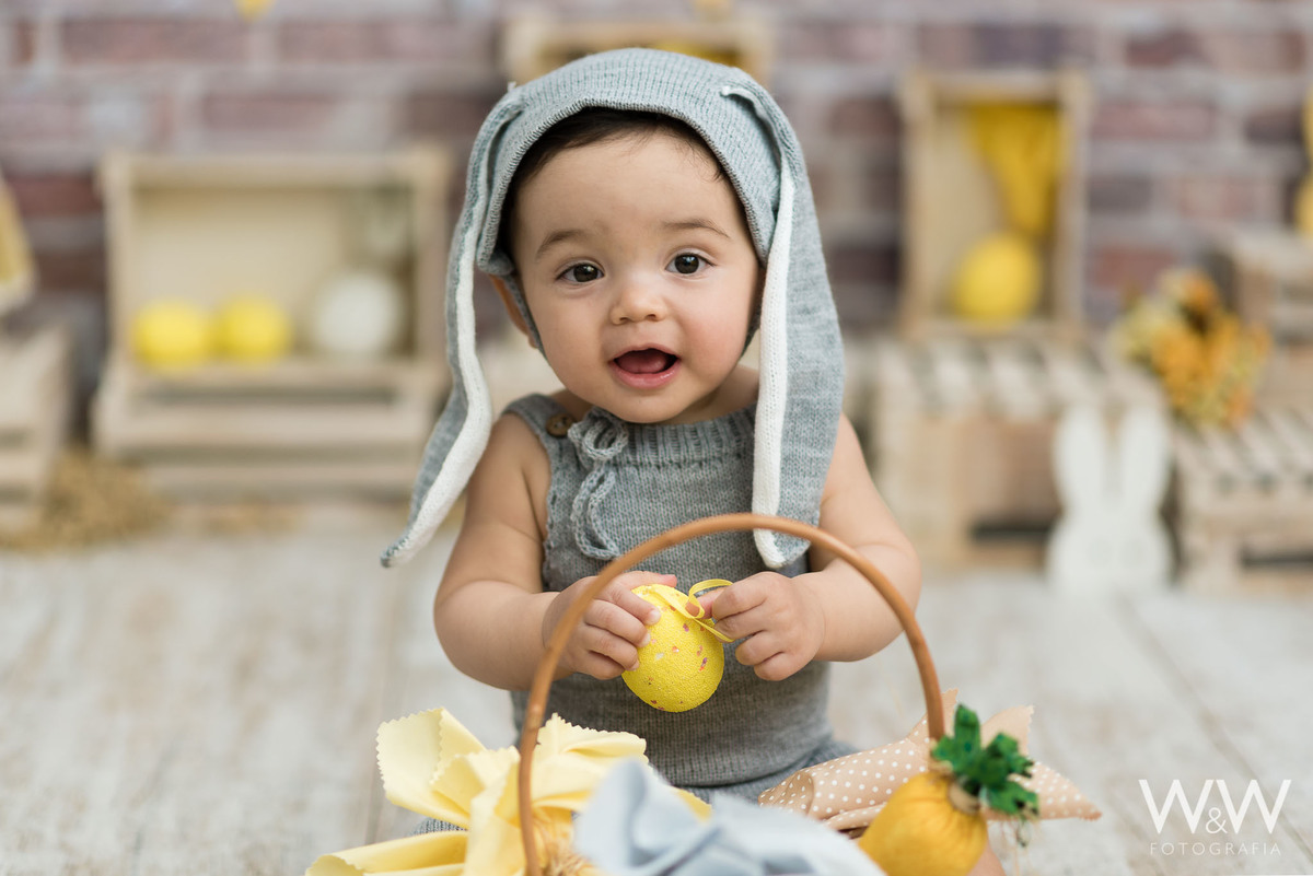 ensaio Pascoa 2021 em estúdio menino bebê são paulo chácara santo antonio wewfotografia