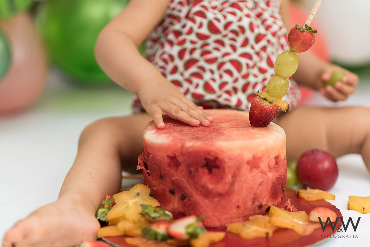 ensaio fruitsmash menina estúdio wewfotografia bolo melancia smashthefruit