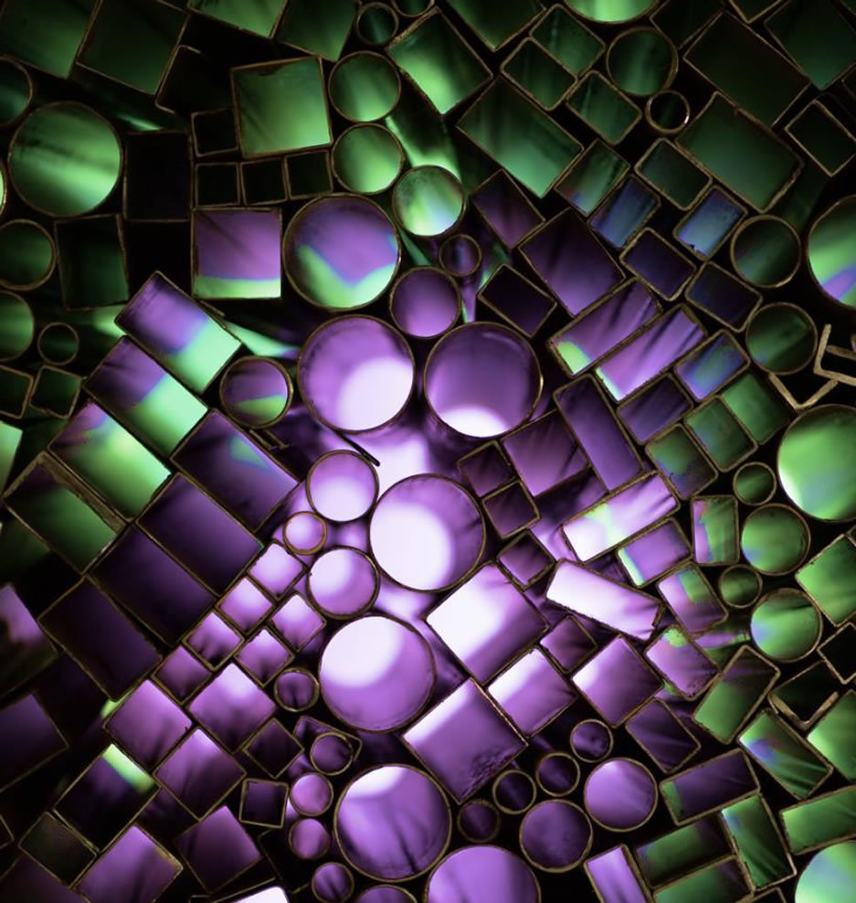  IPÊ ROXO , 2023
 Impressão em papel algodão
 Rag Photographique 310g
 e impressão em Gaz sobreposto
 150 X 100 CM / 110 X 70 CM