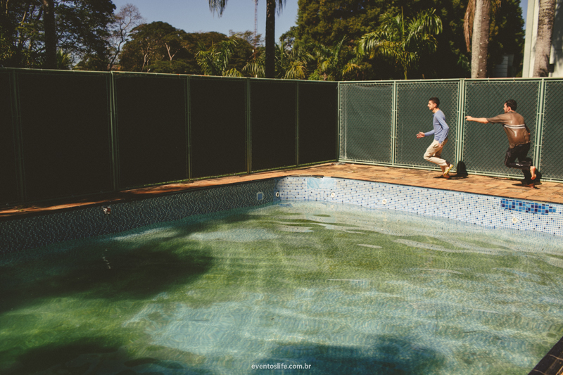 Fotografia de Casamento Larissa e Vinicius Life Fotografia Melhor fotografo de Sorocaba Villa Sansu Wedding DIY How I Met Your Mother Yellow Umbrella Guarda-chuva amarelo making of