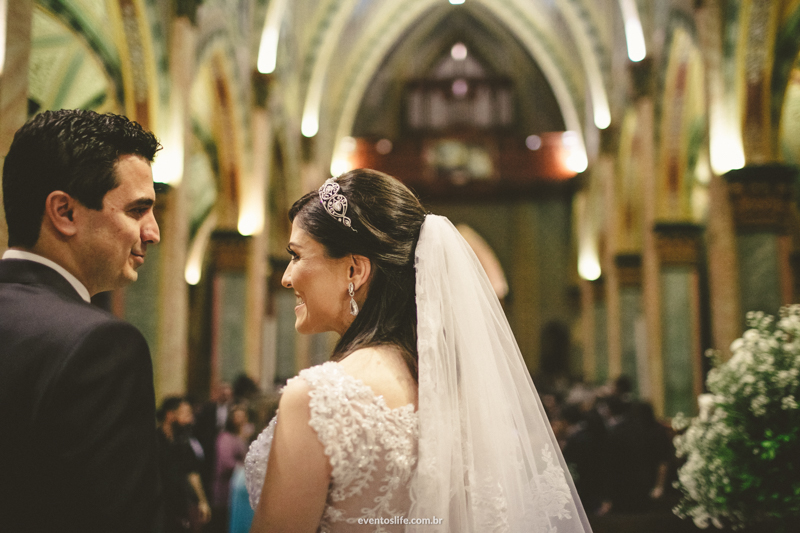 fotografia de casamento sorocaba daniele e evandro avaré alex oliveira cyndi omoto melhor fotógrafo de sp são paulo itu valinhos cerimonial angela fernandes cerimônia em igreja olhares