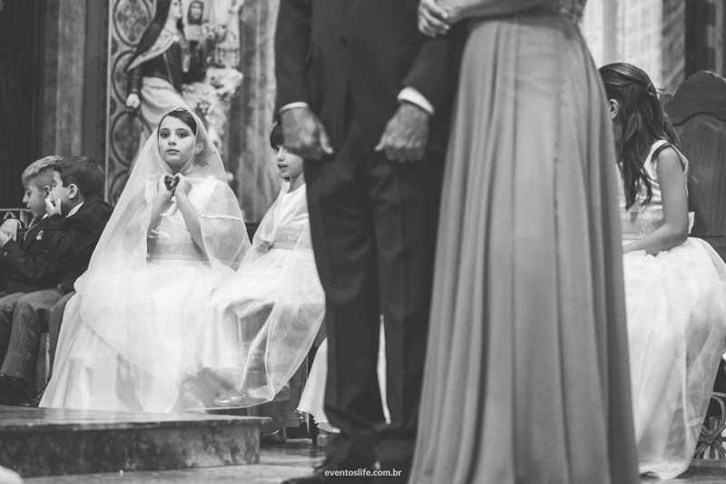 fotografia de casamento sorocaba daniele e evandro avaré alex oliveira cyndi omoto melhor fotógrafo de sp são paulo itu valinhos cerimonial angela fernandes cerimônia em igreja crianças