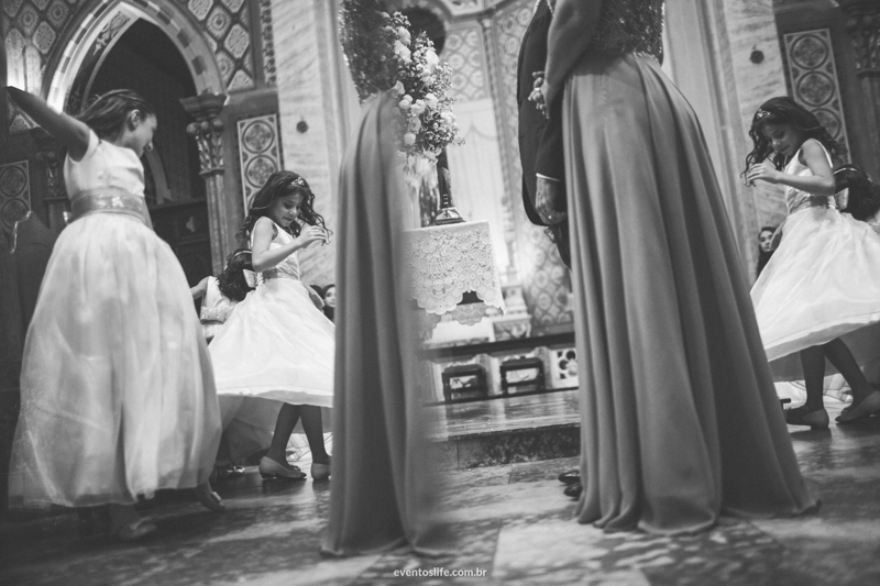 fotografia de casamento sorocaba daniele e evandro avaré alex oliveira cyndi omoto melhor fotógrafo de sp são paulo itu valinhos cerimonial angela fernandes cerimônia em igreja crianças espontâneas