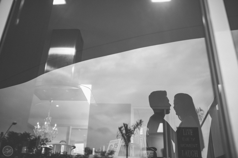 Ensaio Pré Casamento Wedding André e Rafaelly Alex Oliveira Cyndi Lara Melhor fotógrafo de Casamento de Sorocaba Fotos criativas Ensaio em CasaLuz Natural Casal Feliz Reflexo