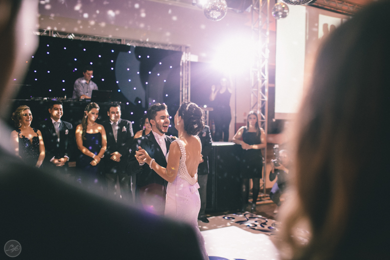 Life Fotografia de casamento Sorocaba Brasil Alex Oliveira Cyndi Omoto Ipanema Rafaelly e André Dança dos noivos