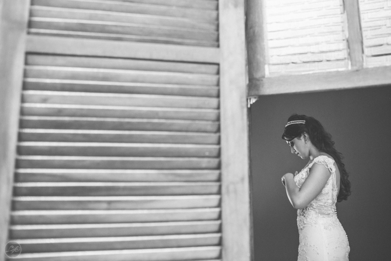 Casamento Laís e Thiago, Life Fotografia Criativa, Pessoas felizes, Case de dia, Alex Oliveira, Cyndi Omoto, Espaço Éden, portrait of bride