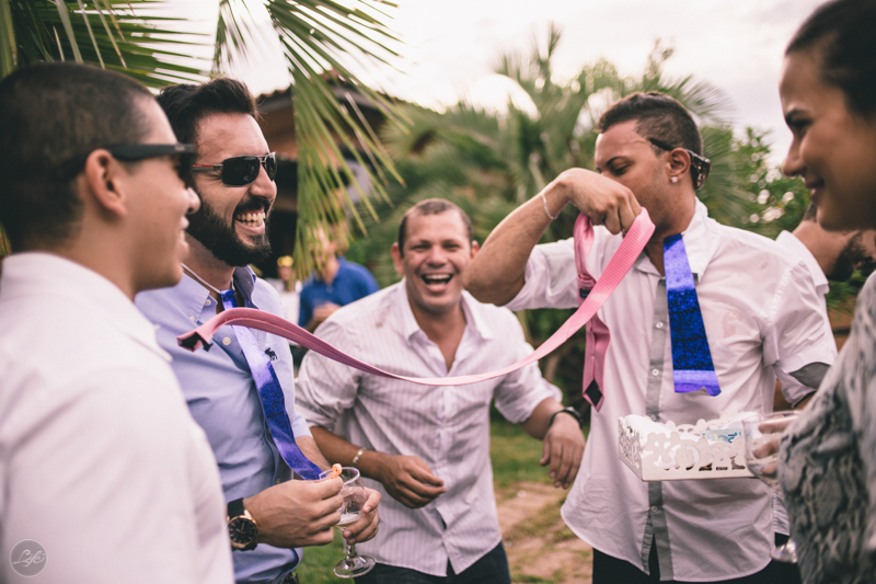 Casamento Laís e Thiago, Life Fotografia Criativa, Pessoas felizes, Case de dia, Alex Oliveira, Cyndi Omoto, Espaço Éden, gravata do noivo