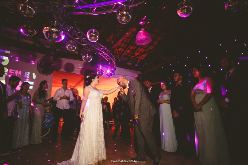 casamento kaká e victor, chacara vo toninha, sorocaba, sp, life fotografia, case de dia, bola de neve, casamento rustico, recepcao, entrada dos noivos, danca