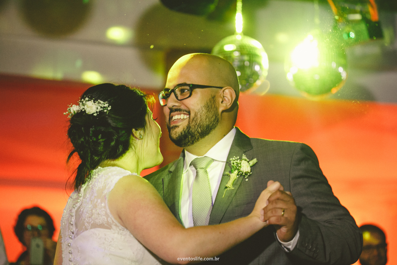 casamento kaká e victor, chacara vo toninha, sorocaba, sp, life fotografia, case de dia, bola de neve, casamento rustico, recepcao, pista de danca, danca dos noivos