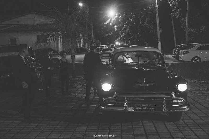 casamento suzana e bruno life fotografia diferente criativa espontanea destination wedding photographer cerimonia noiva bride carro