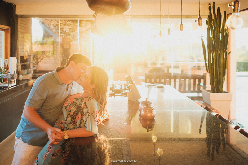 Ensaio familia, casal, filhos, crianças, fotografia criativa, espontanea, life fotografia, cozinha, golden hour, luz linda