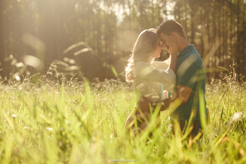 ensaio fotografrico, sessao de fotos, ensaio casal, natureza, montanha, frio, amor, love, noivos, namorados, fiance, bride and groom, priscila e lucas, life fotografia, criativa, espontanea, mato