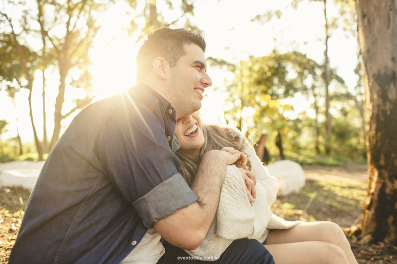 ensaio fotografrico, sessao de fotos, ensaio casal, natureza, montanha, frio, amor, love, noivos, namorados, fiance, bride and groom, priscila e lucas, life fotografia, criativa, espontanea, sorriso