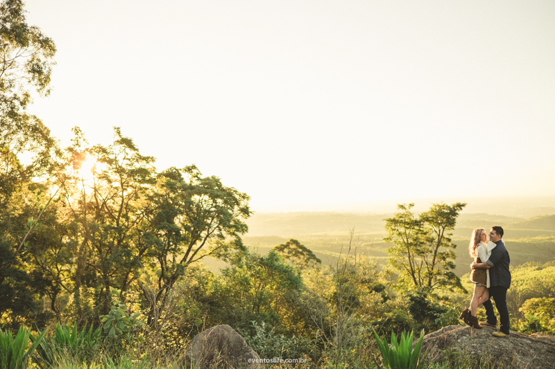 ensaio fotografrico, sessao de fotos, ensaio casal, natureza, montanha, frio, amor, love, noivos, namorados, fiance, bride and groom, priscila e lucas, life fotografia, criativa, espontanea, paisagem