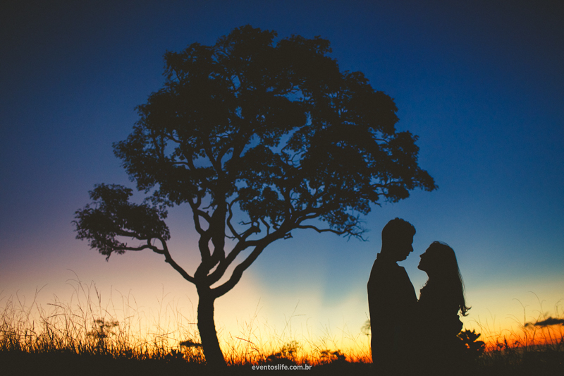 ensaio fotografrico, sessao de fotos, ensaio casal, natureza, montanha, frio, amor, love, noivos, namorados, fiance, bride and groom, priscila e lucas, life fotografia, criativa, espontanea, rei leão