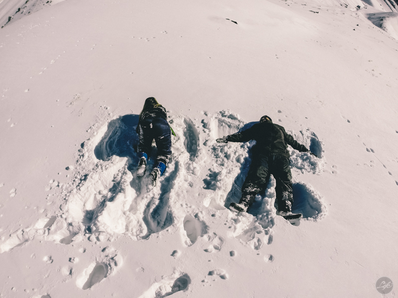 Mendoza Argentina Vini e Bete Life Fotografia Destination Photographer Fotografia espontânea ensaio casal anjo de neve