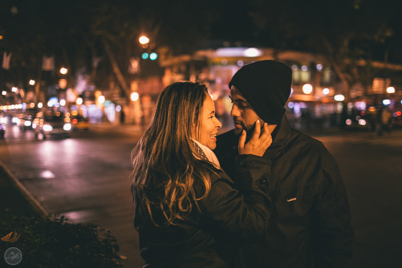 Mendoza Argentina Vini e Bete Life Fotografia Destination Photographer Fotografia espontânea ensaio casal carinho rua street