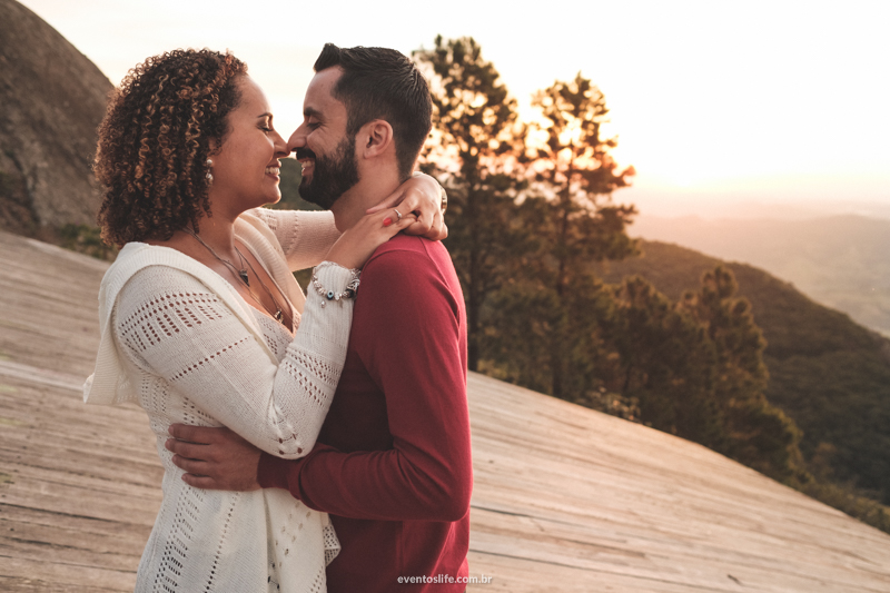 Life Fotografia Tati e Wagner Ensaio Casal Sessão de Fotos Criativas Espontâneas Natureza Extrema MG Pré casamento Wedding Namorados Noivos Rampa de Vôo Livre