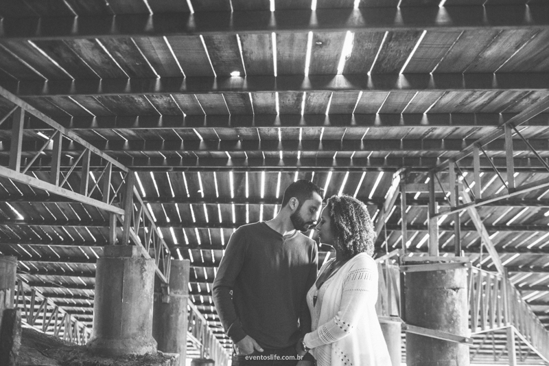 Life Fotografia Tati e Wagner Ensaio Casal Sessão de Fotos Criativas Espontâneas Natureza Extrema MG Pré casamento Wedding Namorados Noivos Desenhos Geométricos Linhas