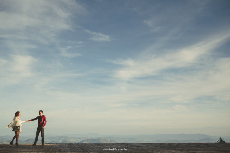 Life Fotografia Tati e Wagner Ensaio Casal Sessão de Fotos Criativas Espontâneas Natureza Extrema MG Pré casamento Wedding Namorados Noivos Rampa de Vôo