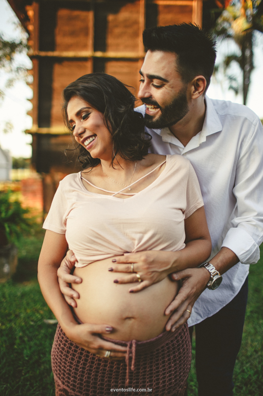 Ensaio gestante fotografia criativa espontânea na fazenda de dia pôr do sol sunset life fotografia sorocaba itu fazenda vassoural nova familia