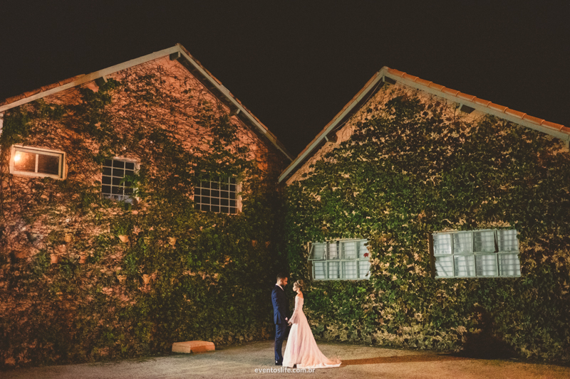 Casamento Desirée e Renan São Roque Life Fotografia Sorocaba Luz Natural Fotografia Criativa Espontânera Wedding phtographer retrato dos noivos