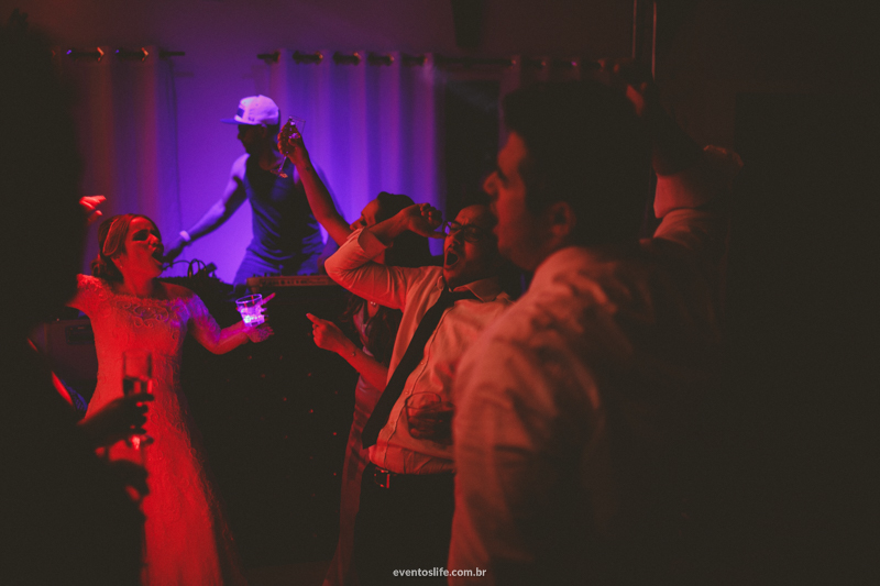 Casamento Desirée e Renan São Roque Life Fotografia Sorocaba Luz Natural Fotografia Criativa Espontânera Wedding phtographer luz criativa balada noiva