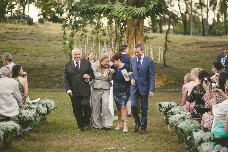 Casamento Camila e Jared, Wedding day, Life Fotografia, case de dia, Fotografia de casamento Sorocaba, Fotografia criativa, Cerimônia, saída dos pais