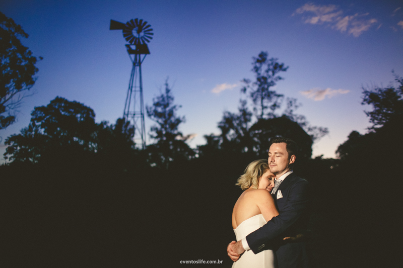 Casamento Camila e Jared, Wedding day, Life Fotografia, case de dia, Fotografia de casamento Sorocaba, Fotografia criativa, noivos, abraço, portrait, retrato dos noivos