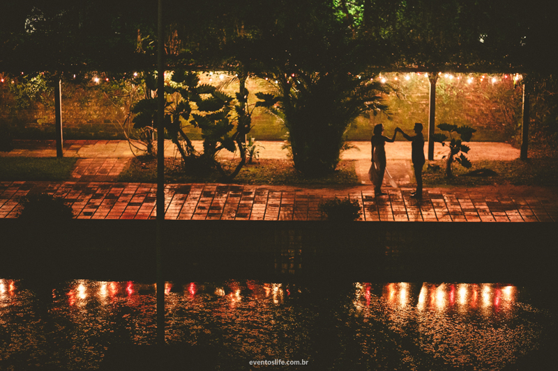 Casamento Camila e Jared, Wedding day, Life Fotografia, case de dia, Fotografia de casamento Sorocaba, Fotografia criativa, silhueta dos noivos, portrait
