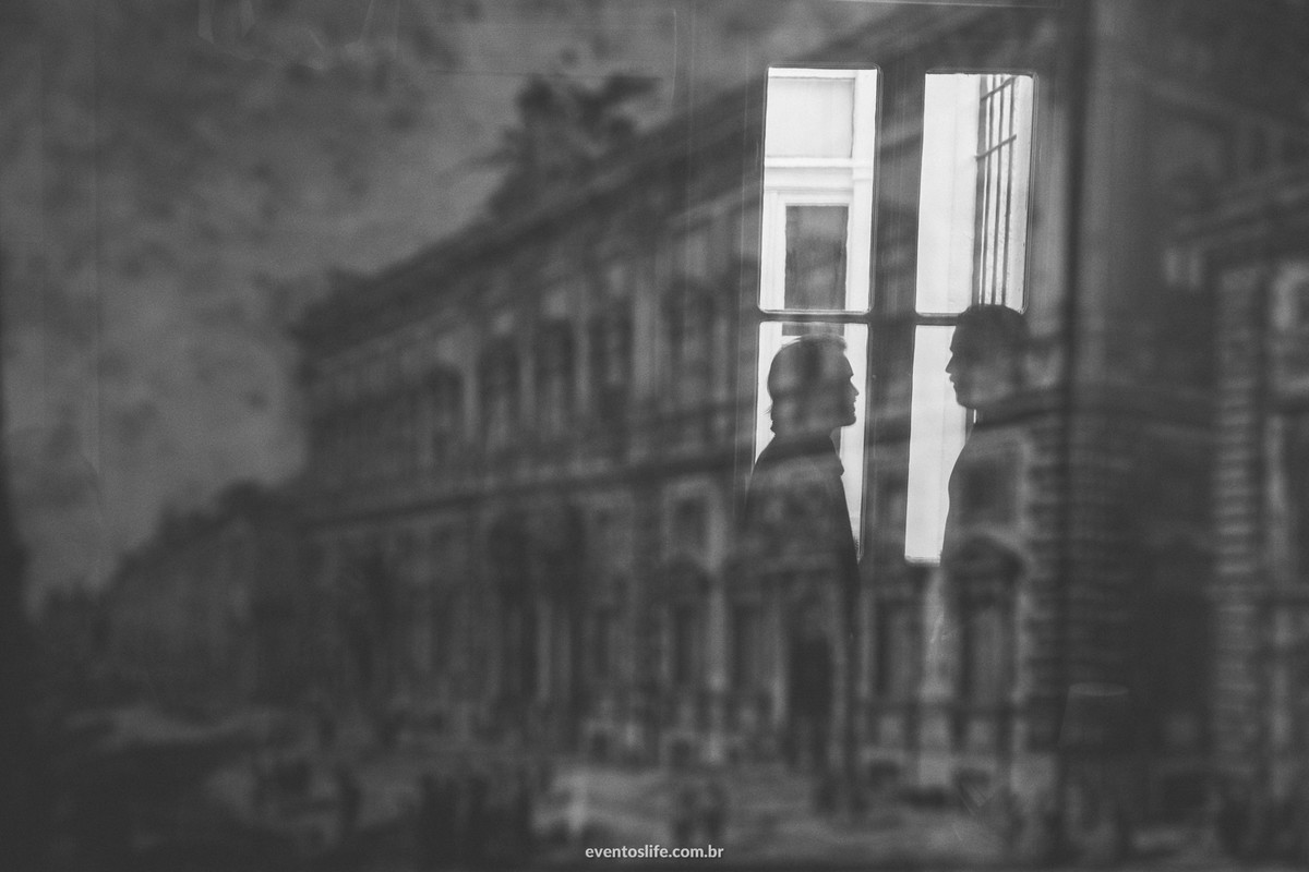 Ensaio Life Fotografia Destination Photographers Montevideo Uruguay Sessao Footgrafica Fotografia espontanea criativa reflexo no quadro