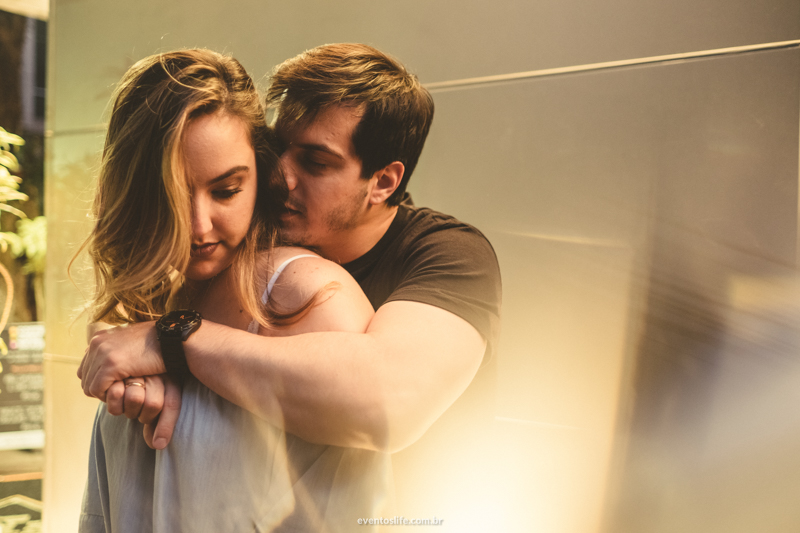 Ensaio em São Paulo Casal Pré Casamento Pré Wedding Centro Velho Fotografia Criativa e Espontânea Noivos Life Fotografia romântico