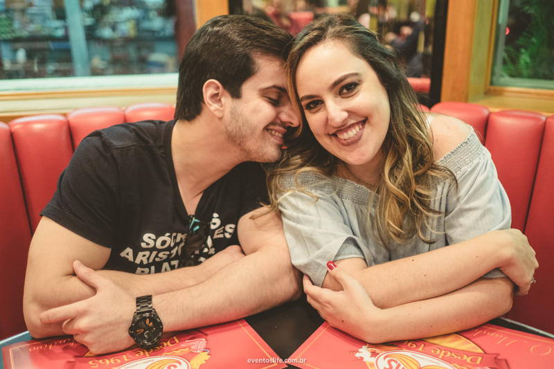 Ensaio em São Paulo Casal Pré Casamento Pré Wedding Centro Velho Fotografia Criativa e Espontânea Noivos Life Fotografia joakins