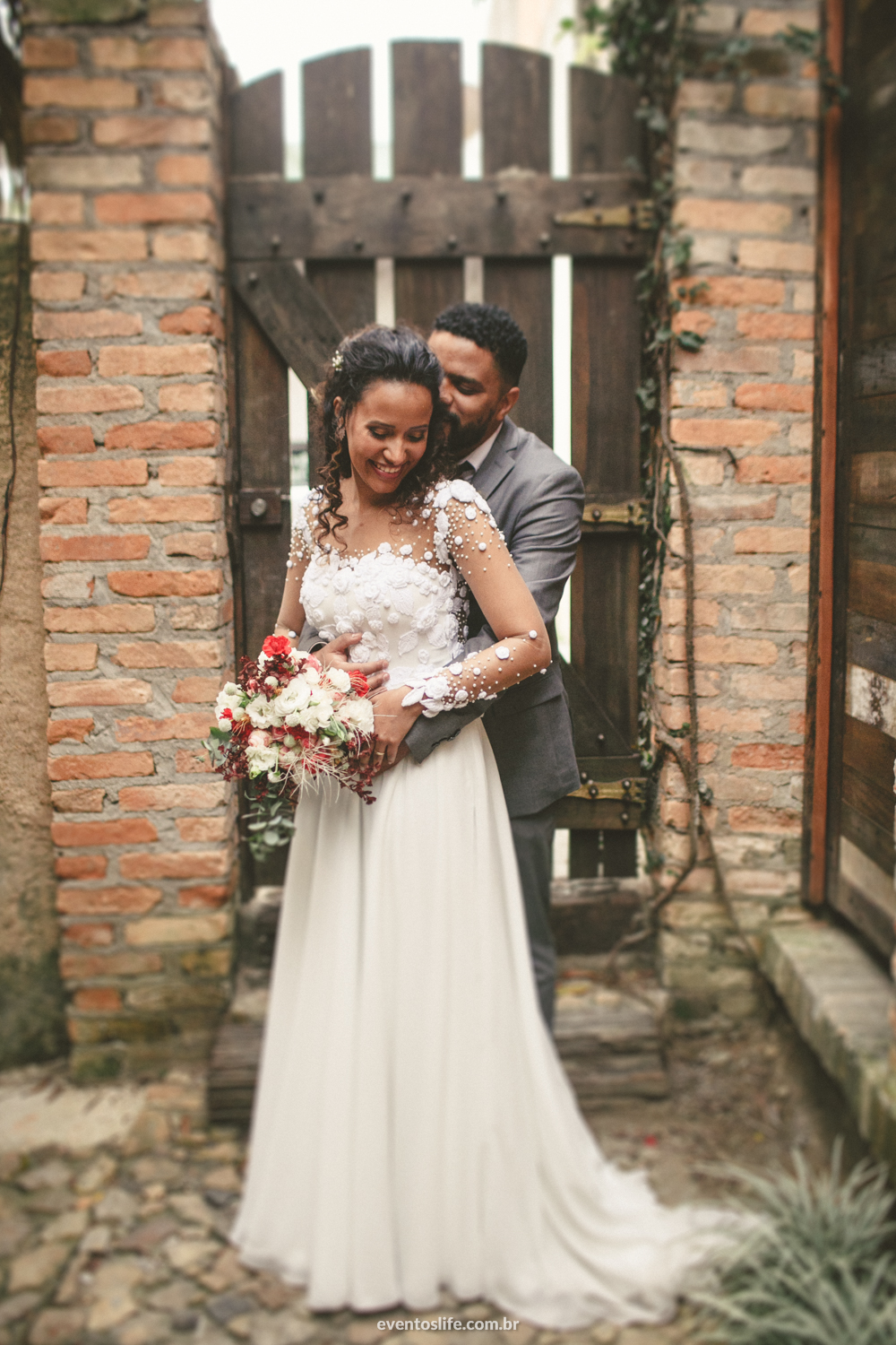 noiva, casamento de dia, wedding day, fotógrafo de casamento, São Paulo, Fotografia espontânea, Life Fotografia, Cyndi Omoto, Alex Oliveira, retrato dos noivos, lindos, fiance