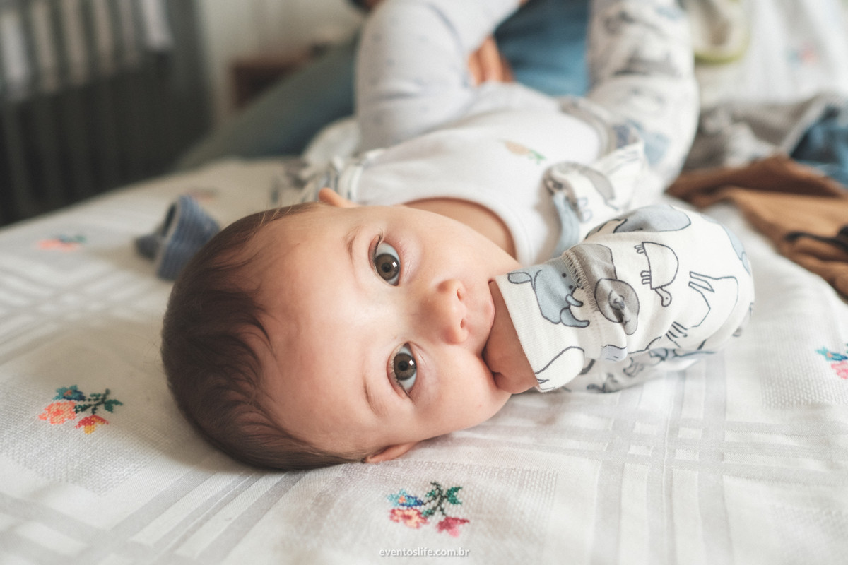 Ensaio Fotográfico de família, primogênito, primeiro bebê, pais de menino, fotografia espontânea, Life Fotografia, Cyndi Omoto, Alex Oliveira, rotina de família, bebê