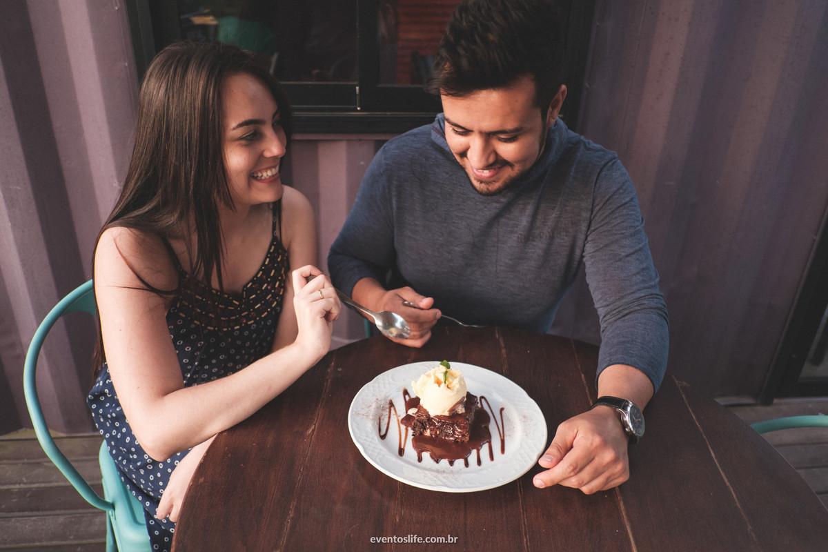 Ensaio casal, Ensaio de dia, Life Fotografia, Cyndi Omoto, Alex Oliveira, Pre casamento, Pré-Wedding, sessão de fotos, Fotografia espontânea, doce, brownie