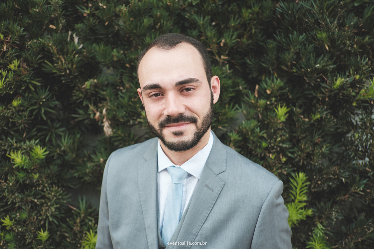 Casamento Laís e Fernando, Life Fotografia, Cyndi Omoto, Alex Oliveira, Chácara Santa Victória, Case de dia, Casamento Adventista, making of, noivo, groom, fotografia diferente, criativa