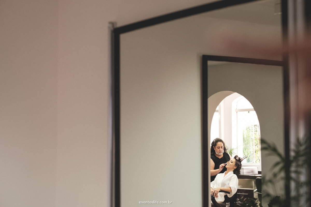 Casamento Laís e Fernando, Life Fotografia, Cyndi Omoto, Alex Oliveira, Chácara Santa Victória, Case de dia, Casamento Adventista, Fotografia espontânea, fotografia criativa, fotografia de casamento São Paulo, Making of, Bride, Marcia Prestes