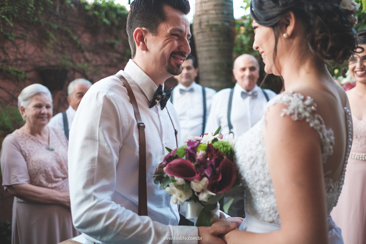 Casamento Ingrid e Cri Life Fotografia Capolino Sorocaba Mini Wedding Fotografia espontânea Documental Alex Oliveira Cyndi Omoto Case de Dia First look Fotos no campo Casamento rústico Vintage Cerimônia