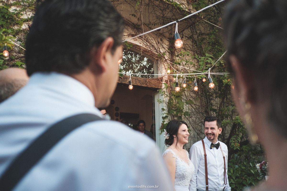 Casamento Ingrid e Cri Life Fotografia Capolino Sorocaba Mini Wedding Fotografia espontânea Documental Alex Oliveira Cyndi Omoto Case de Dia First look Fotos no campo Casamento rústico Vintage Cerimônia