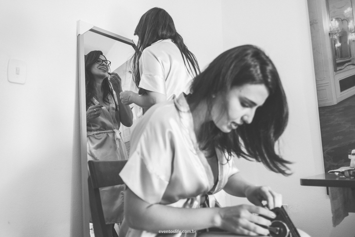 Casamento Ingrid e Cri Life Fotografia Capolino Sorocaba Mini Wedding Fotografia espontânea Documental Alex Oliveira Cyndi Omoto Case de Dia making of bride noiva Simone Nole família espelho cabelo e maquiagem 